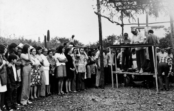 Registro da primeira Missa do Vaqueiro (Foto: Arquivo da Fundao Joao Cncio/Divulgao)