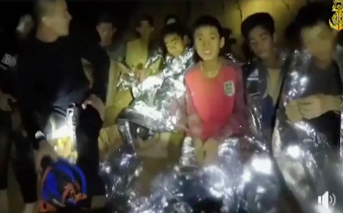 Time de futebol entrou em uma caverna para visita em 23 de junho de 2018. Ficaram presos l por 18 dias. Foto:  Thai Navy Seal / AP