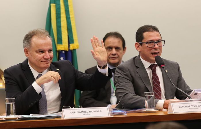 O deputado Samuel Moreira (PSDB-SP) foi o relator da proposta na comisso. Foto: Fabio Rodrigues Pozzebom/Agncia Brasil  (Foto: Fabio Rodrigues Pozzebom/Agncia Brasil )