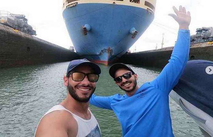 Nas redes sociais, um deles, Celso Pereira Neto relata que um plano de ao foi traado na tentativa de preservar o barco pelo menos at hoje. Foto: Instagram / Reproduo
