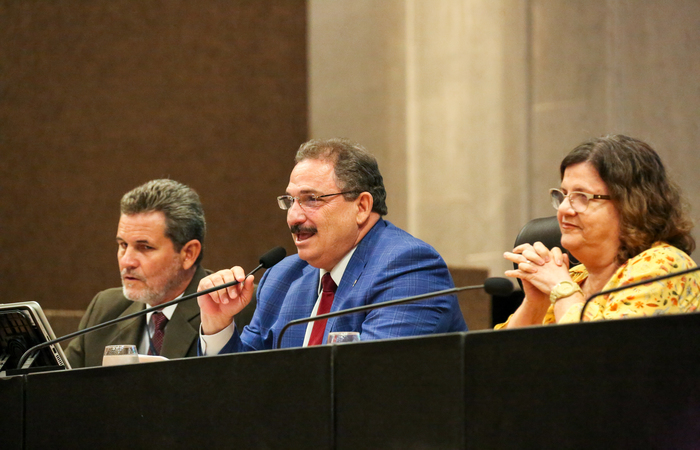 Alepe comea processo para aprovao do novo conselheiro do TCE. Foto:Jarbas Arajo/Alepe