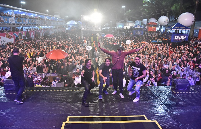 Barão Vermelho, última atração confirmada na programação do Palco Dominguinhos,  encerrou o show com uma sequência de clássicos. Foto: Fundarpe