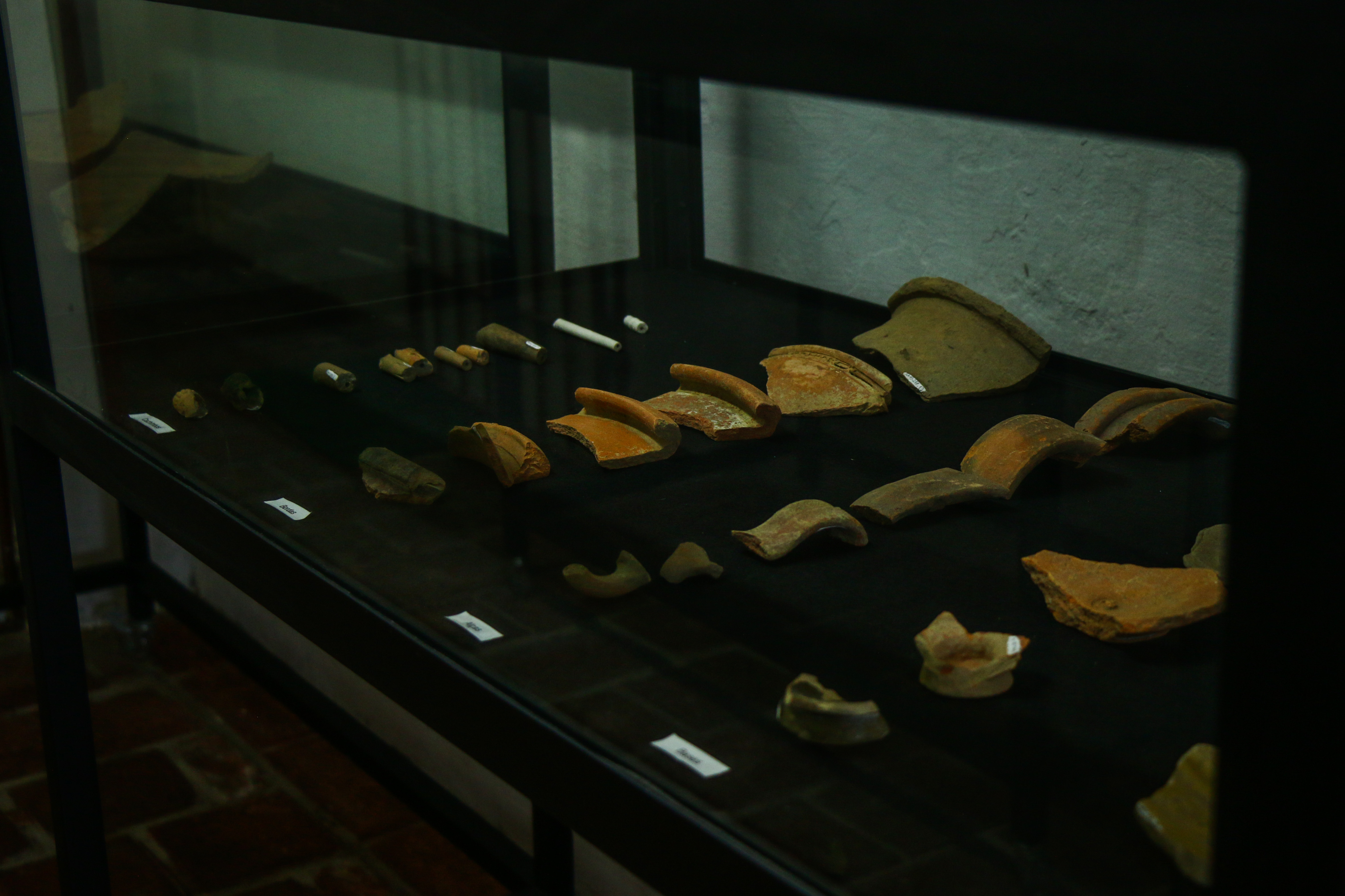 Visita ao laboratrio de arqueologia de Olinda  gratuita. Os artefatos ajudam a contar um pouco da histria da cidade. Crdito: Ana Alencar/DIvulgao PMO