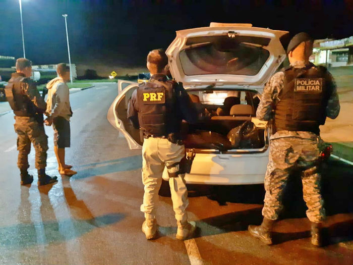 O flagrante foi realizado no quilÃ´metro 145 da rodovia federal. Foto: PRF/DivulgaÃ§Ã£o.