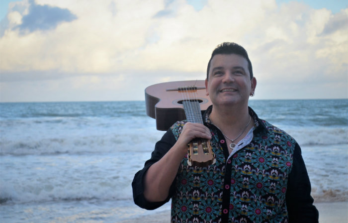 No show, o msico apresentar canes do novo lbum, intitulado Amor Nordeste, e dos 40 anos de carreira. Foto: Anglica Souza/Divulgao

