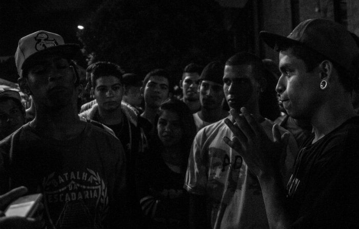 Na Batalha da Escadaria no so toleradas rimas racistas, machistas ou homofbicas. Foto: Fernando Gomes/Divulgao