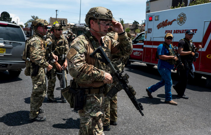 O tiroteio ocorreu numa loja dos supermercados Walmart. Foto: JOEL ANGEL JUAREZ / AFP O tiroteio ocorreu numa loja dos supermercados Walmart. Foto: JOEL ANGEL JUAREZ / AFP