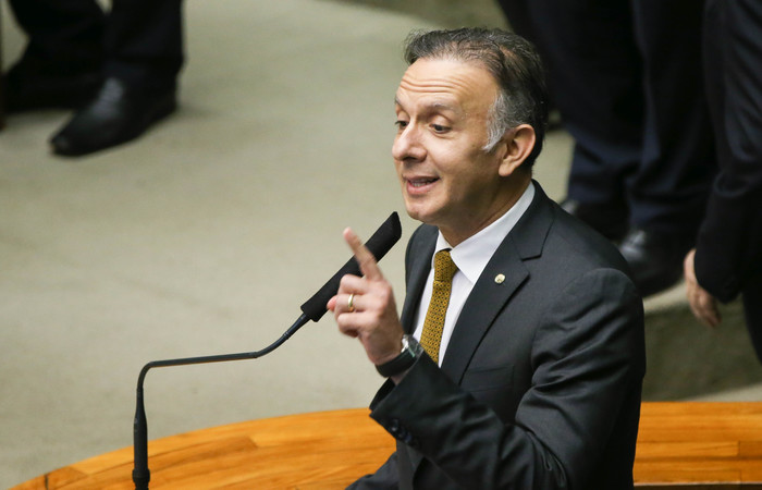 Para Aguinaldo Ribeiro, é necessário construir um texto que seja consensual entre os deputados para poder ser aprovado. Foto: Marcelo Camargo/Agência Brasil (Foto: Marcelo Camargo/Agência Brasil) Para Aguinaldo Ribeiro, é necessário construir um texto que seja consensual entre os deputados para poder ser aprovado. Foto: Marcelo Camargo/Agência Brasil (Foto: Marcelo Camargo/Agência Brasil)
