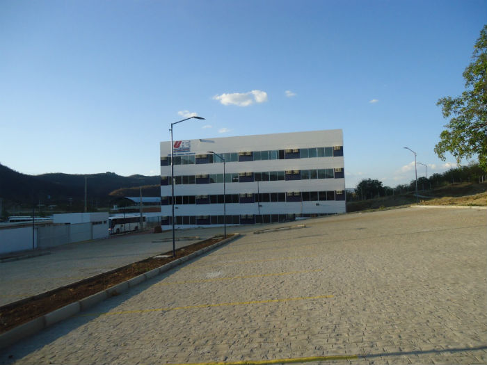 Nova sede tem Ã¡rea de 3.324,23 mÂ². Foto: UPE/DivulgaÃ§Ã£o.