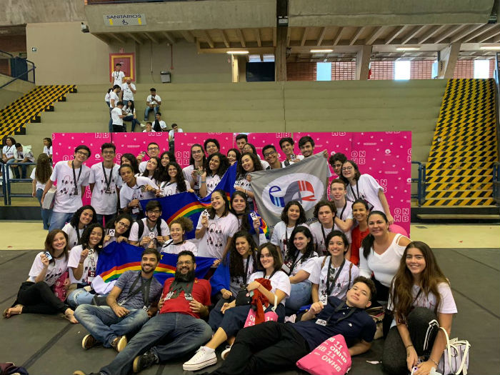 Das 12 equipes da Escola de Aplicao do Recife, seis foram premiadas com medalhas de prata e bronze. Foto: Escola de Aplicao do Recife FCAP/UPE/Divulgao.