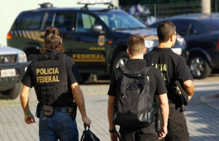 A Polícia Federal prendeu os acusados estrangeiros no mês passado. Foto: Divulgação
(Foto: Divulgação
) A Polícia Federal prendeu os acusados estrangeiros no mês passado. Foto: Divulgação
(Foto: Divulgação
)