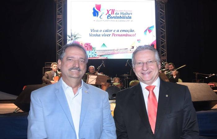 Jos Campos, presidente do CRCPE, e Zulmir Breda,  frente do CFC. Foto: Divulgao