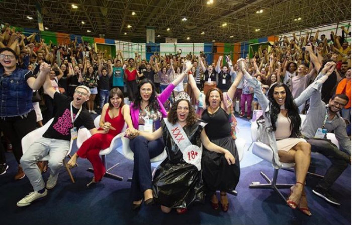 Livro da escritora Nana Queiroz sobre vida da travesti Lusa Marilac era uma das obras expostas no evento. Foto: Instagram/Reproduo