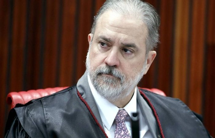 O objetivo de Aras é fazer um levantamento de ações dos antecessores dele à frente da PGR. FOTO: Roberto Jayme/Ascom/TSE O objetivo de Aras é fazer um levantamento de ações dos antecessores dele à frente da PGR. FOTO: Roberto Jayme/Ascom/TSE