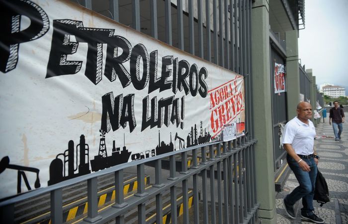 A mobilizao foi aprovada em assembleias na semana passada que rejeitaram proposta de acordo coletivo mediado pelo TST. (Foto: Fernando Frazo/Agncia Brasil )