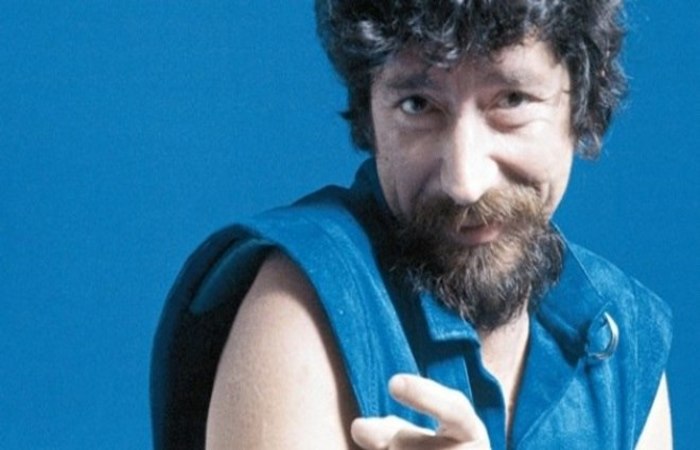 Segundo o exemplar, o caso ocorreu no mês de maio de 1974, momento em que Raul Seixas e Paulo Coelho desfrutavam do sucesso de 'Krig-ha, Bandolo!' (Foto: Divulgação) Segundo o exemplar, o caso ocorreu no mês de maio de 1974, momento em que Raul Seixas e Paulo Coelho desfrutavam do sucesso de 'Krig-ha, Bandolo!' (Foto: Divulgação)