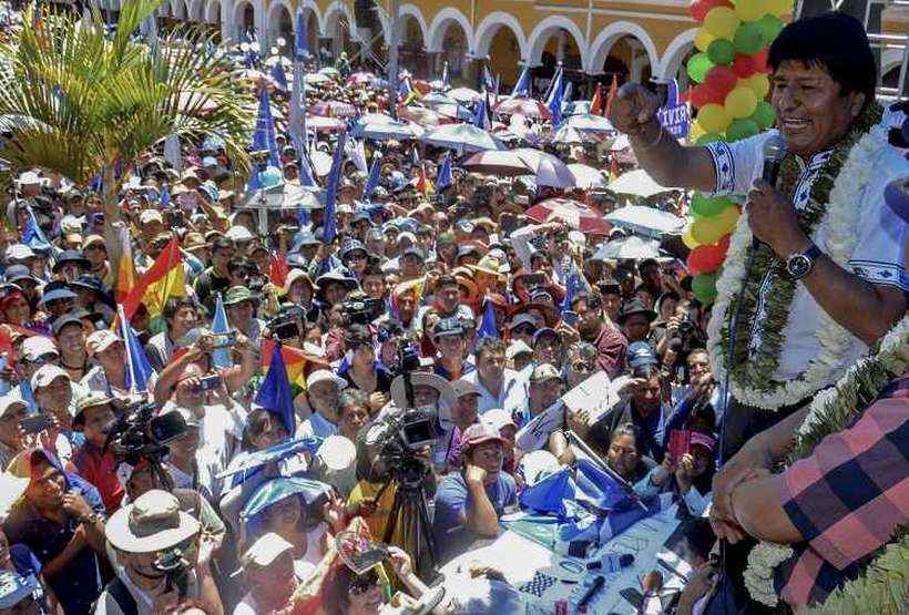 Os quatro pases declararam que esto "profundamente preocupados com as anomalias" nas eleies de 20 de outubro, e destacaram que o segundo turno deve ser "livre, justo e transparente" ((Foto: STR / AFP))