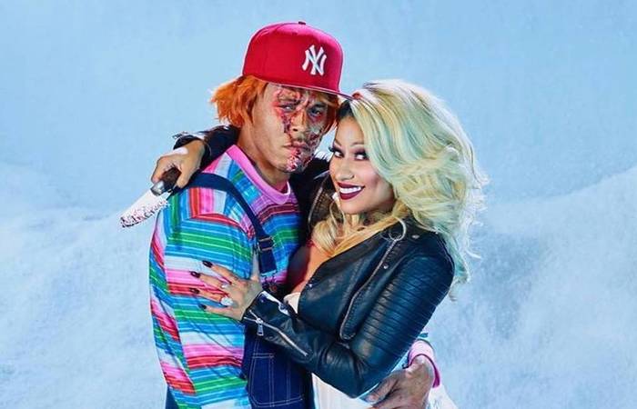 Segundo o portal norte-americano TMZ, o novo anel de Nicki conta com um diamante central de 17 quilates (Foto: Reprodução / Instagram ) Segundo o portal norte-americano TMZ, o novo anel de Nicki conta com um diamante central de 17 quilates (Foto: Reprodução / Instagram )