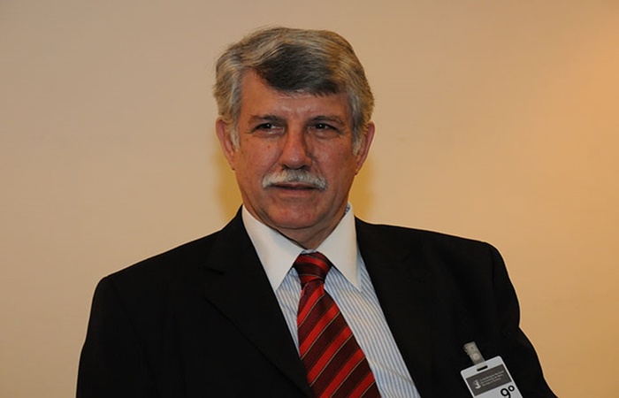 Tal comportamento, de acordo com o presidente da AEB, José Augusto de Castro, reflete, entre outras coisas, a antecipação por parte da indústria de importações de bens de capital e bens intermediários. (Foto: Divulgação.) Tal comportamento, de acordo com o presidente da AEB, José Augusto de Castro, reflete, entre outras coisas, a antecipação por parte da indústria de importações de bens de capital e bens intermediários. (Foto: Divulgação.)