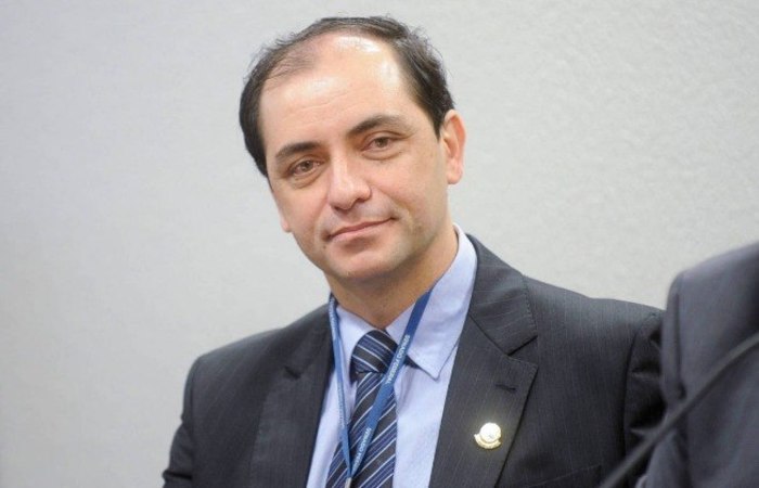Todos os bancos públicos estarão proibidos de emprestar para Estados e municípios a partir de 2026, incluindo operações da Caixa e do BNDES aos entes, como detalhou o secretário especial de Fazenda, Waldery Rodrigues Júnior. (Foto: Marcos Oliveira/Agência Senado) Todos os bancos públicos estarão proibidos de emprestar para Estados e municípios a partir de 2026, incluindo operações da Caixa e do BNDES aos entes, como detalhou o secretário especial de Fazenda, Waldery Rodrigues Júnior. (Foto: Marcos Oliveira/Agência Senado)