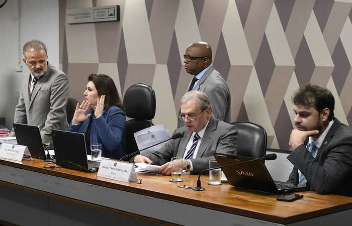 Relatada pelo senador Tasso Jereissati (PSDB-CE), a matria teve 20 votos favorveis e cinco contrrios. (Foto: Edilson Rodrigues/Agncia Senado)
