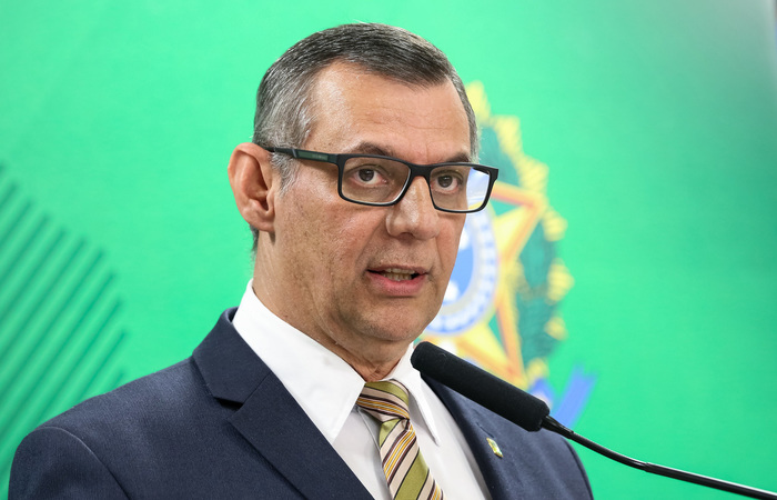 "É o povo, por meio do nosso Congresso Nacional, Senado e Câmara, que haverão de analisar as propostas que o governo endereçou", disse o porta-voz. (Foto: José Dias/PR) "É o povo, por meio do nosso Congresso Nacional, Senado e Câmara, que haverão de analisar as propostas que o governo endereçou", disse o porta-voz. (Foto: José Dias/PR)