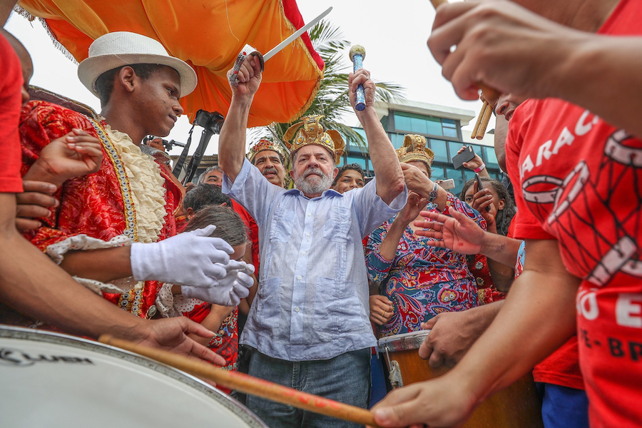 Lula em Braslia Teimosa, comunidade pobre de Recife (PE), em 2017.  (Foto: Ricardo Stuckert/Instituto Lula)