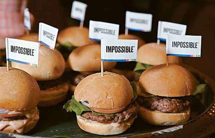 Sanduches com carne vegana foram apresentados em feira de tecnologia em Las Vegas para teste dos bifes
 (Juliett Michel/AFP)