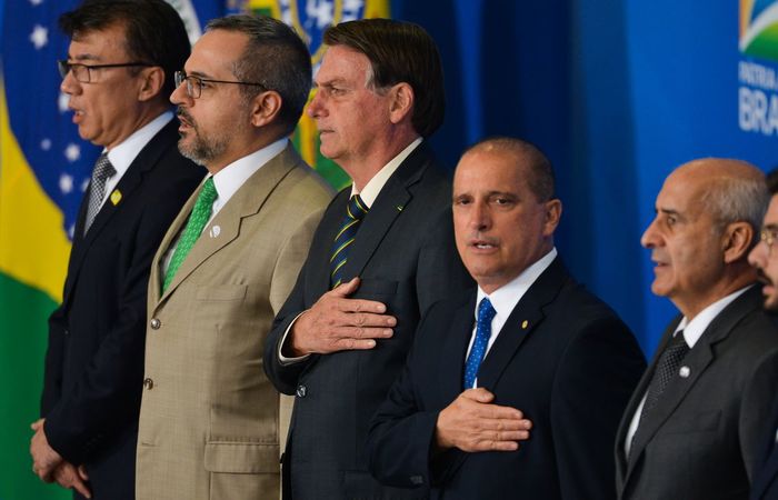 De acordo com a proposta, alunos de escolas pblicas urbanas em mais de 5,2 mil municpios do pas podero ser beneficiados com acesso  internet (Foto: Fabio Rodrigues Pozzebom/Agncia Brasil)