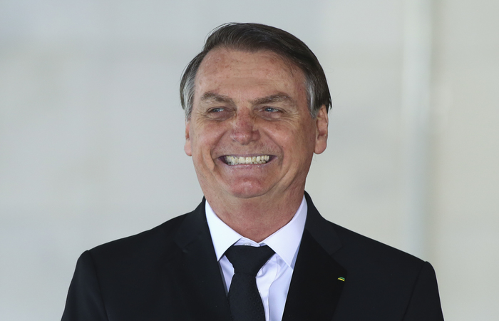 Nesta tera-feira, Bolsonaro assinou sua desfiliao do PSL e admitiu que pode ser o presidente do Aliana pelo Brasil. (Foto: Sergio Lima/AFP)