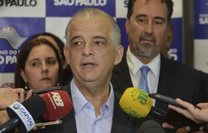 França, que assumiu o cargo de governador em abril de 2018 ficou toda a campanha em terceiro lugar nas pesquisas de intenção de voto, atrás de João Doria (PSDB) e Paulo Skaf (MDB)
(Foto: Rovena Rosa/Agência Brasil) França, que assumiu o cargo de governador em abril de 2018 ficou toda a campanha em terceiro lugar nas pesquisas de intenção de voto, atrás de João Doria (PSDB) e Paulo Skaf (MDB)
(Foto: Rovena Rosa/Agência Brasil)