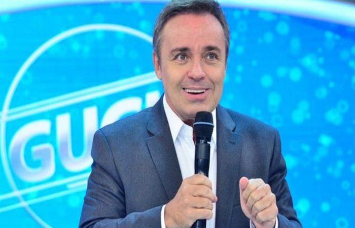 Sobre o sepultamento, a assessoria informou que a família ainda não se pronunciou, mas que deve ser no Cemitério do Morumbi, mesmo local onde o pai do apresentador está enterrado (Foto: Reprodução/Record TV)