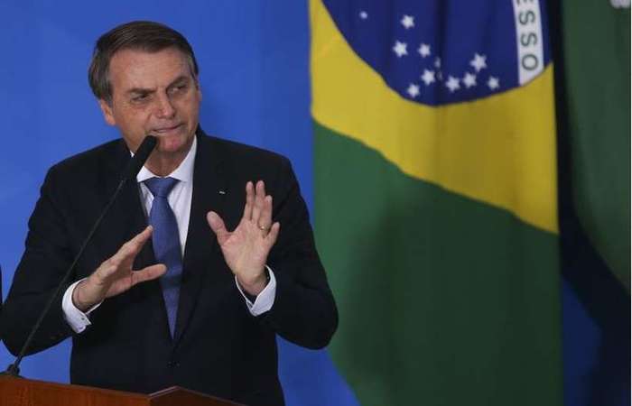 Bolsonaro diz que irá ao Uruguai se Lacalle Pou vencer, Mundo
