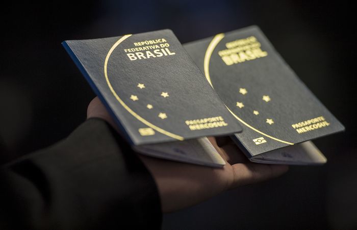 Resultado de imagem para Brasil anuncia início de testes para programa de entrada rápida nos EUA