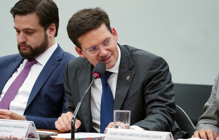 
A proposta foi aprovada com alteração feita pelo relator, deputado João Roma (Republicanos-BA). (Foto: Pablo Valadares/Câmara dos Deputados)