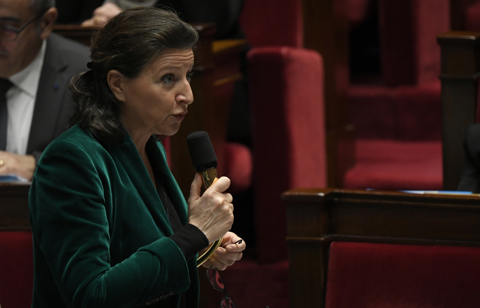 Nesta sexta (6), segundo dia da paralisação, a ministra da Solidariedade e Saúde, Agnès Buzyn, anunciou que receberá os sindicalistas em uma reunião marcada para segunda-feira (9) (Foto: Lionel BONAVENTURE / AFP) Nesta sexta (6), segundo dia da paralisação, a ministra da Solidariedade e Saúde, Agnès Buzyn, anunciou que receberá os sindicalistas em uma reunião marcada para segunda-feira (9) (Foto: Lionel BONAVENTURE / AFP)