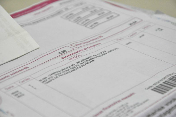 Janeiro é mês de férias das crianças e de muitos pais. Ocasião em que aumenta o consumo da família e, consequentemente, a emissão de boletos para pagamento. (Foto: Junot Lacet/DB
)