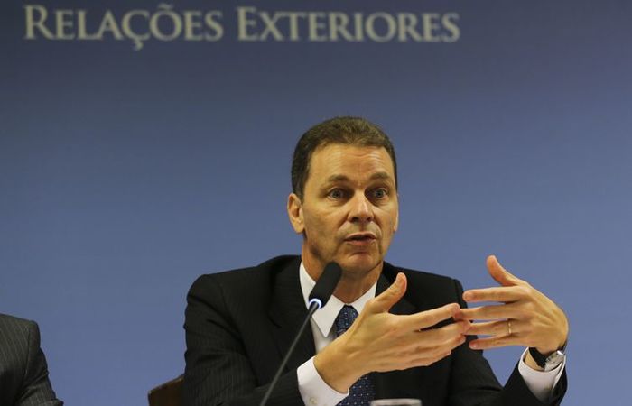 Secretário de Negociações Bilaterais na Ásia, Pacífico e Rússia, Reinaldo José de Almeida Salgado, fala à imprensa. (Foto: José Cruz/Agência Brasil) Secretário de Negociações Bilaterais na Ásia, Pacífico e Rússia, Reinaldo José de Almeida Salgado, fala à imprensa. (Foto: José Cruz/Agência Brasil)
