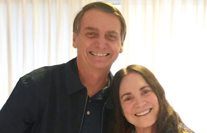  (Bolsonaro ter uma conversa com a atriz nesta segunda-feira. Fotos Pblicas)