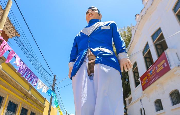 Carlos carregou por 25 anos o Gigante John Travolta.  (Foto: Leandro de Santana/Esp.DP)