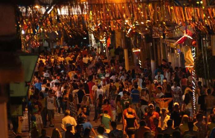 Carnaval em Itabirito  um dos mais tradicionais na regio metropolitana de BH
 (Foto: Renato Weil/EM/D.A Press)