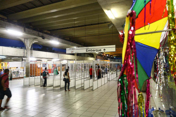 Das 19 estaes de metr, apenas trs estaro funcionando normalmente no Sbado de Z Pereira. (Foto: Bruna Costa/Esp.DP)