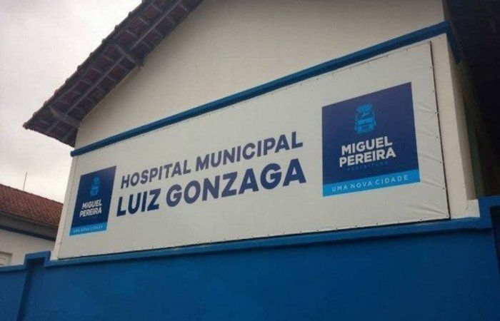 Mulher foi internada no Hospital Luiz Gonzaga em estado grave  (Foto: Reproduo)