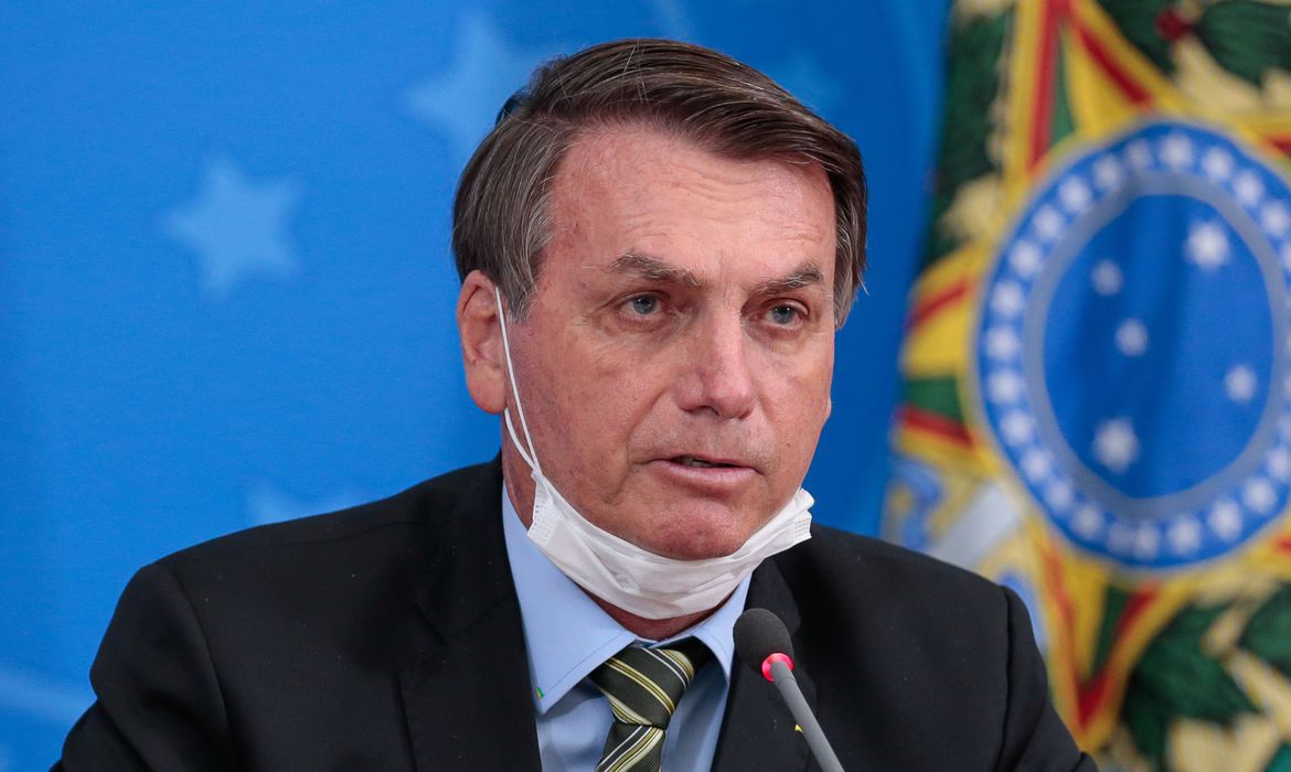 Segundo Bolsonaro, no  simples conter o fluxo de pessoas, j que as fronteiras entre os Brasil e os demais pases facilita a circulao (Foto: Carolina Antunes/PR)