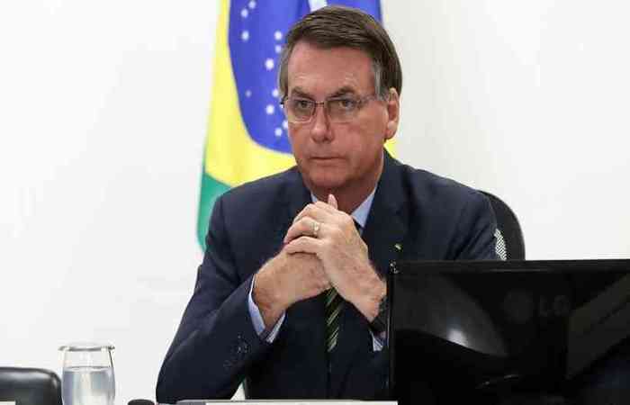 Resposta foi dada pelo Twitter a editorial da Folha de S. Paulo que defende a formao de uma fora-tarefa para enfrentamento do coronavrus, sem a participao de Bolsonaro.  (foto: Marcos Correa/PR)