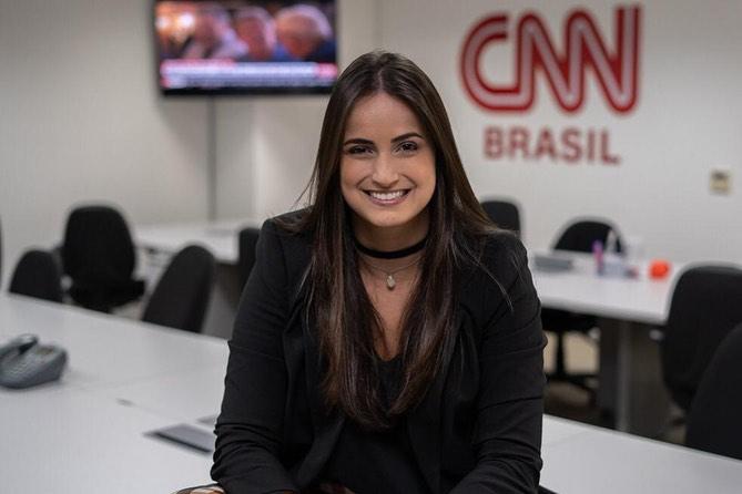 Apresentadora do Live CNN Brasil vai comandar o programa direto da sua casa  (Foto: CNN/Divulgao )