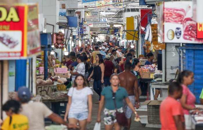 Mercado pblico de Cavaleiro, em Jaboato dos Guararapes.  (Foto: Leandro de Santana/ DP)