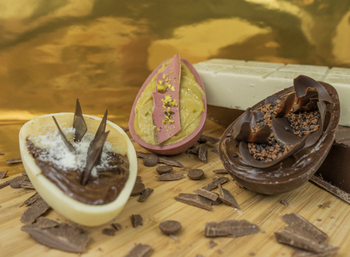 Os ovos de colher da Cake and Bake recheados nos sabores dos bolos mais conhecidos da marca (Foto: Divulgação) Os ovos de colher da Cake and Bake recheados nos sabores dos bolos mais conhecidos da marca (Foto: Divulgação)