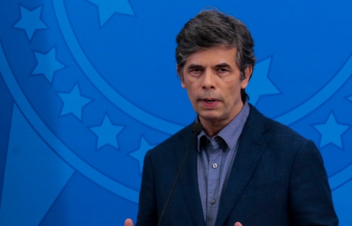 Em discurso, Teich afirma que "saúde e economia não competem entre si