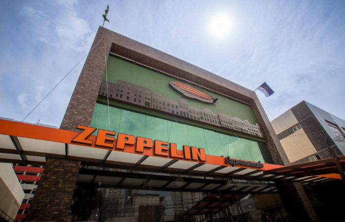 Zeppelin Supermercado est abrindo uma hora mais cedo, das 6h s 7h, exclusivamente para pblico idoso (Foto: Arquivo Pessoal)